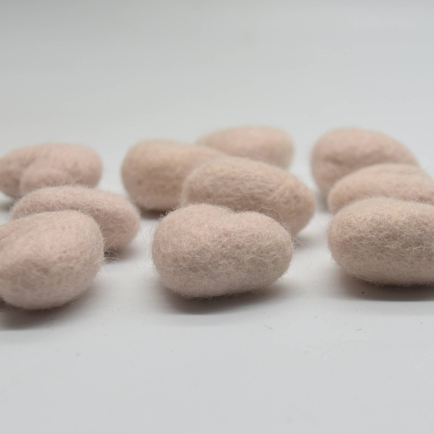 Wollfilzherzen 10 Stück 3 cm Hellrosa Babyrosa