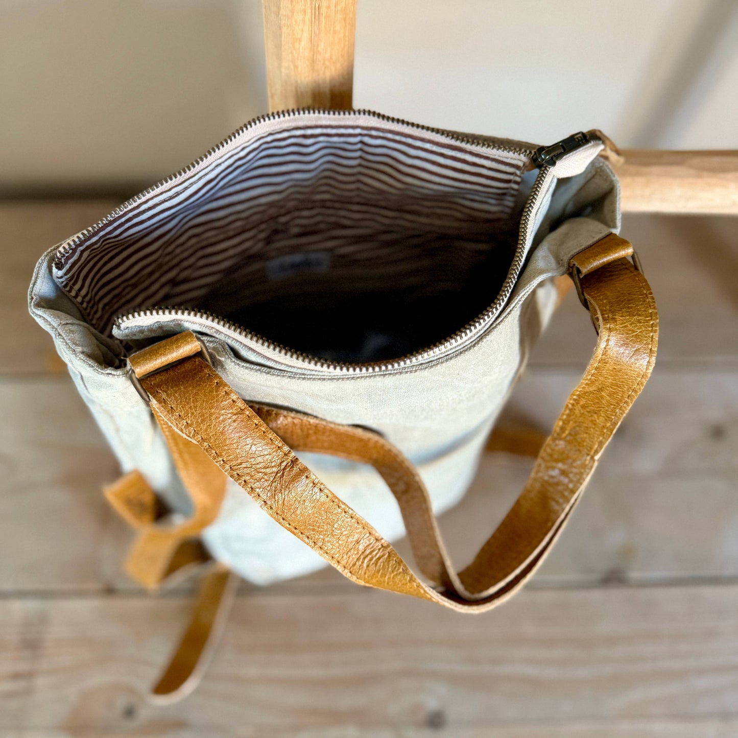 Rucksack klein Stern schwarz (vintage leichtes Segeltuch) NEU