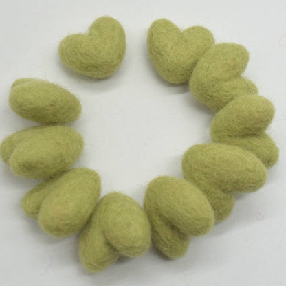 Wollfilzherzen 10 Stück 3 cm Hellgelbgrün