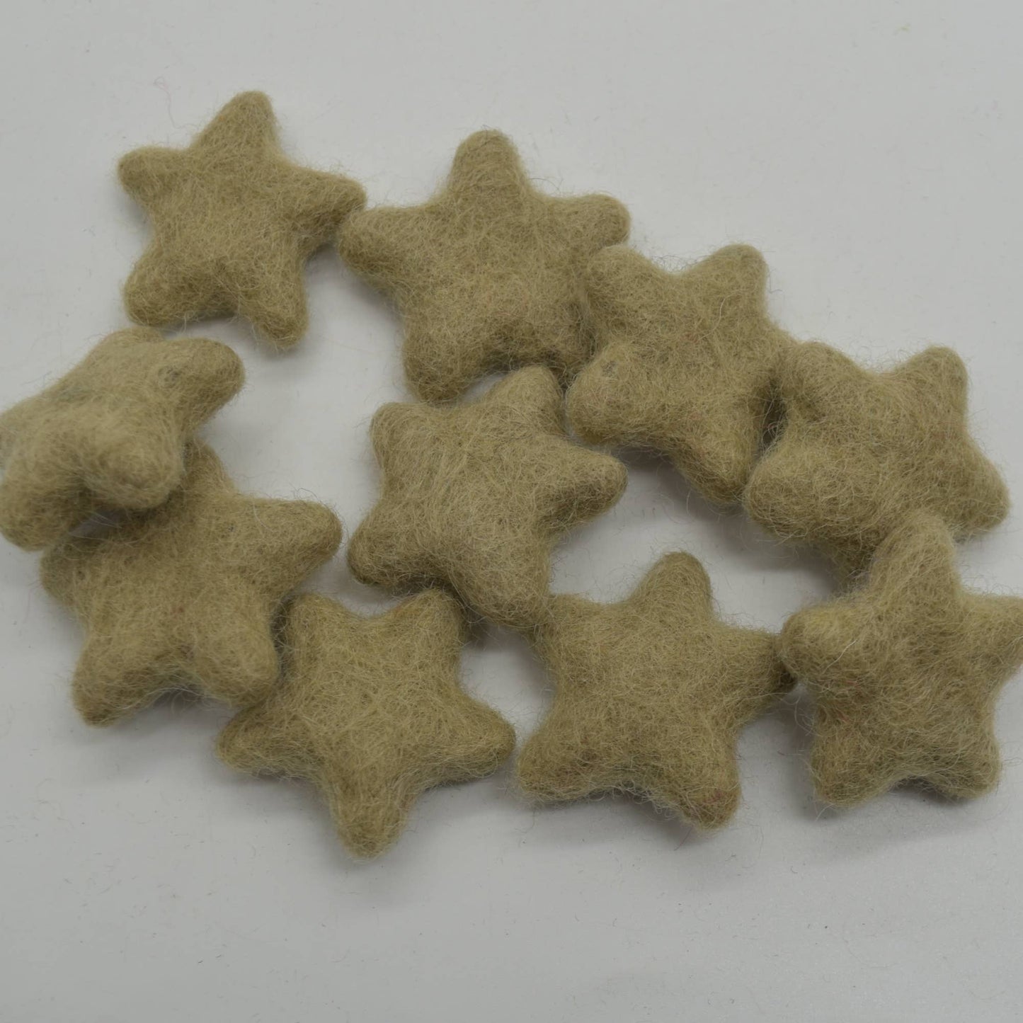 Wollfilzsterne 10 Stück 3,5 cm Hellolivgrau