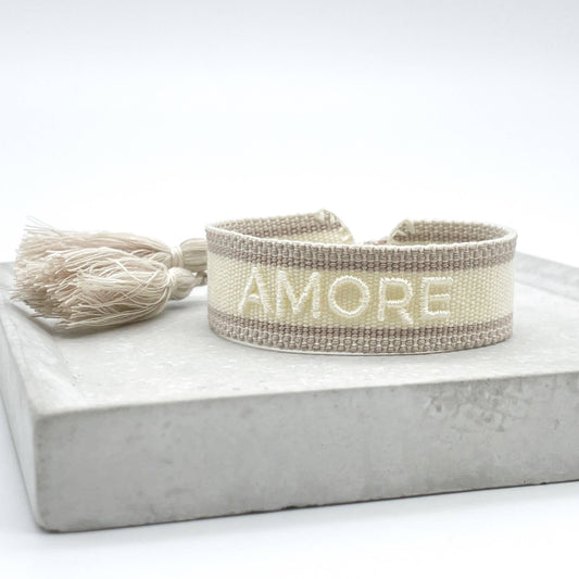 AMORE Statement Armband gewebt, bestickt