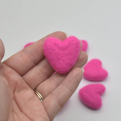 100% Wollfilz Herzen - 10 Stück - ca. 3 cm - Knallpink