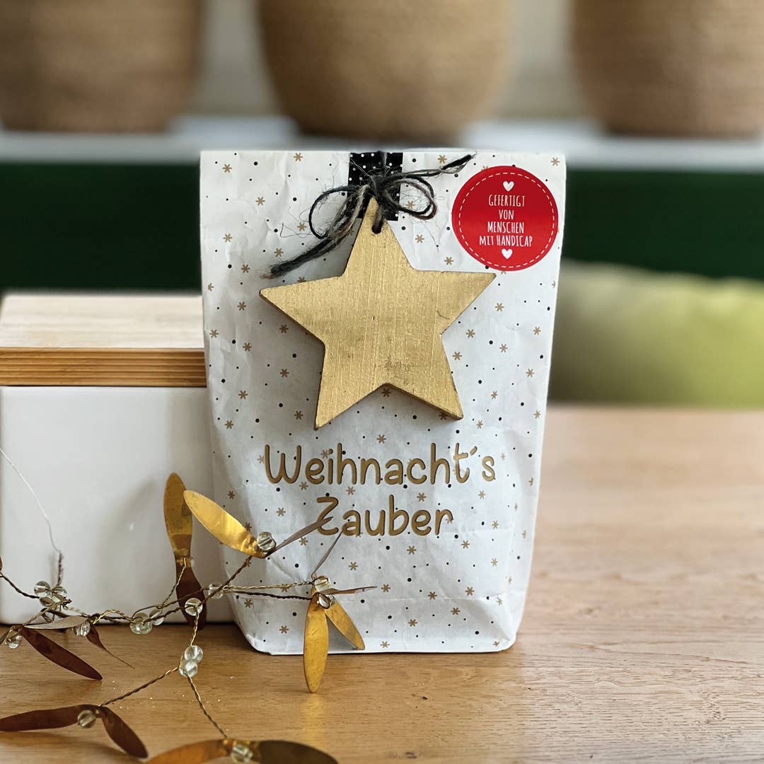 Weihnachtszauber mit Goldstern