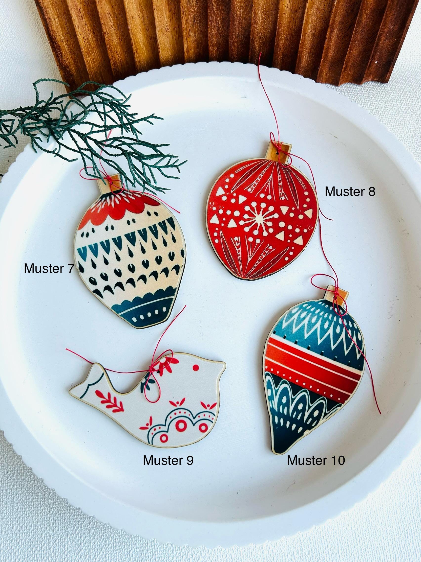 Holz Anhänger, Baumschmuck, Anhänger Weihnachtsbaum, Christbaumschmuck, personalisiert, Weihnachtsdeko, Gastgeschenk Weihnachten, Folk Art,