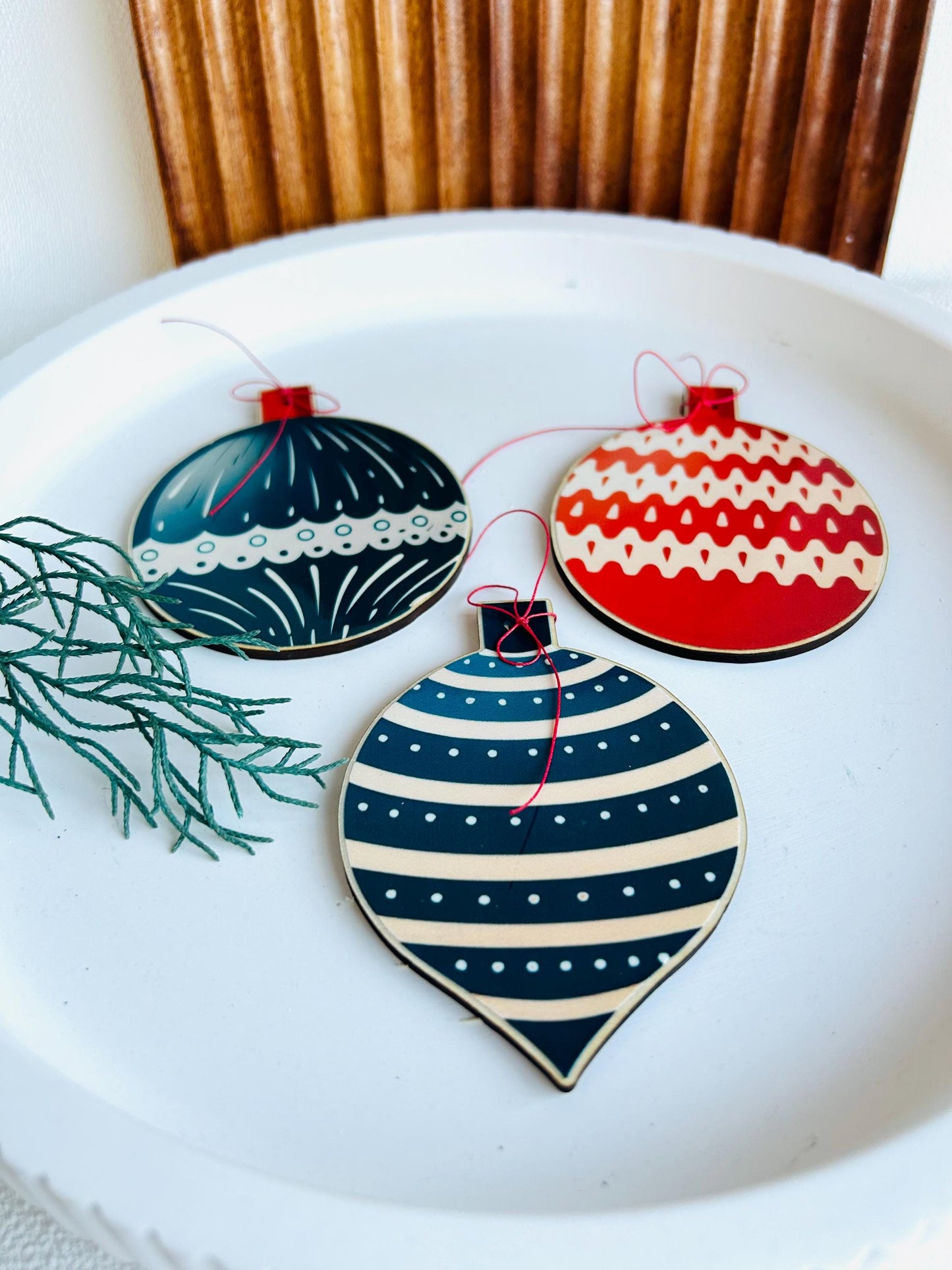 Holz Anhänger, Baumschmuck, Anhänger Weihnachtsbaum, Christbaumschmuck, personalisiert, Weihnachtsdeko, Gastgeschenk Weihnachten, Folk Art,