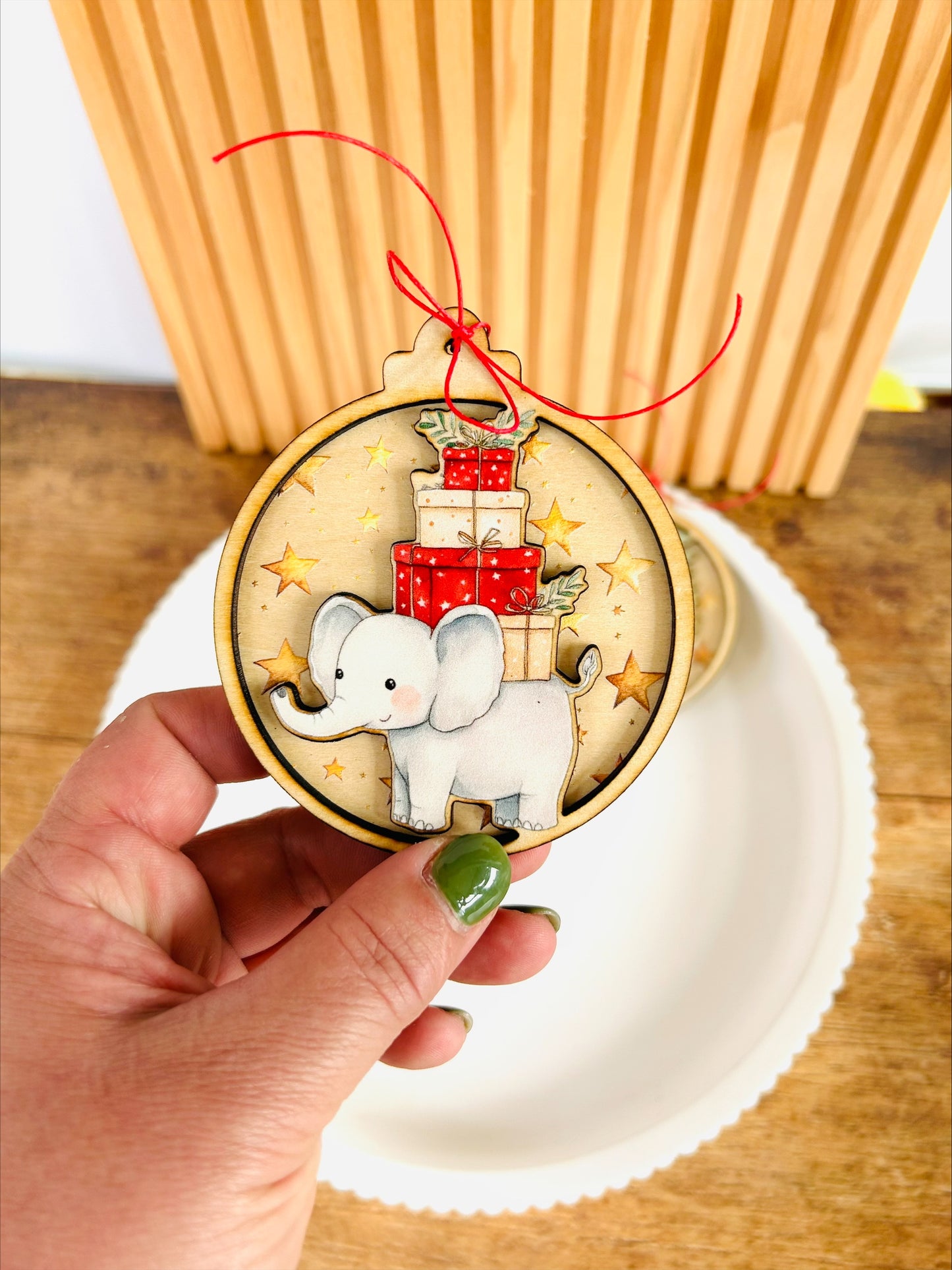 Weihnachtskugel, Baumschmuck, Holzanhänger